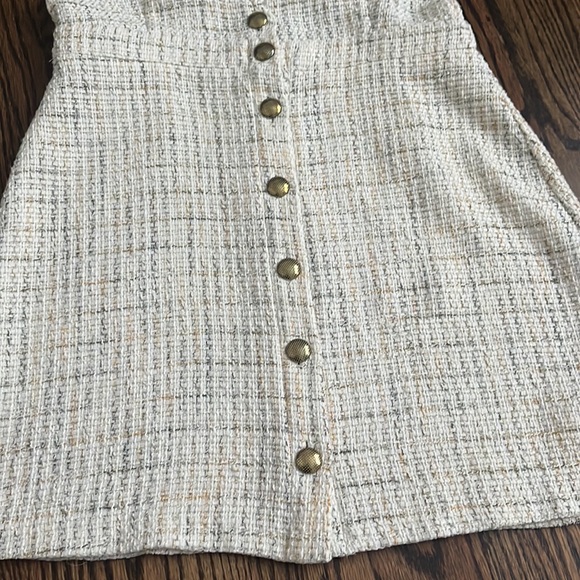Zara Cream Tweed Dress with Gold Buttons - Picture 4 of 10
